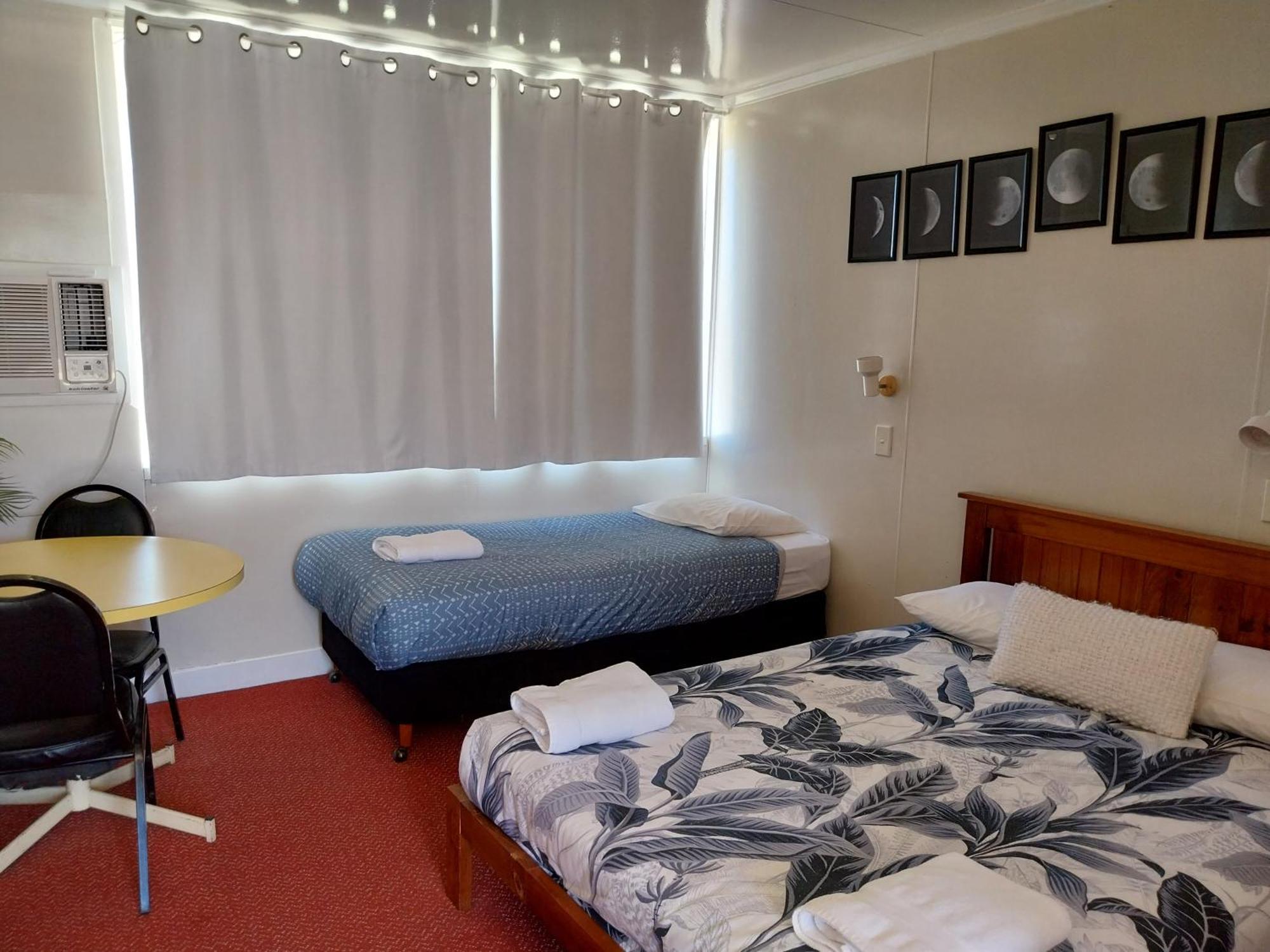 Motel แบล็คออล ภายนอก รูปภาพ